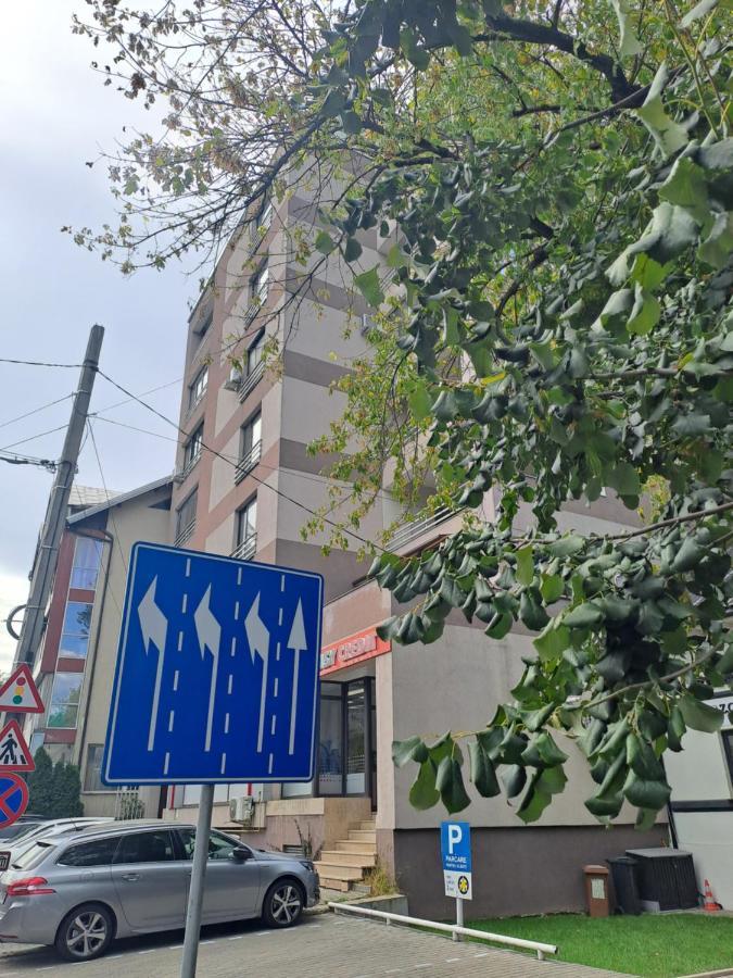Rim1 Apartment Pitesti Ngoại thất bức ảnh